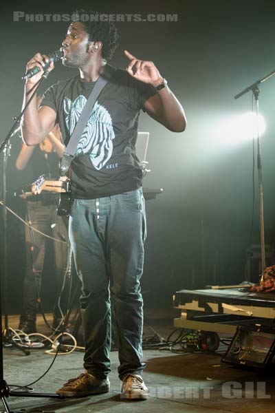 KELE OKEREKE - 2010-11-07 - PARIS - La Cigale - 